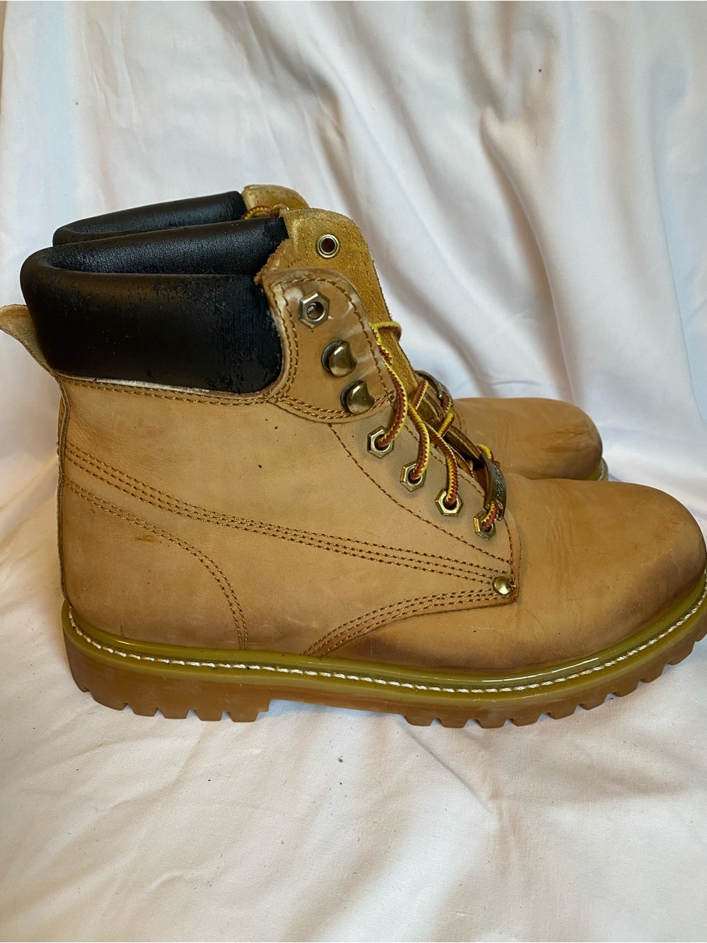 Women's Tan Winter Work Boots with Black Collar - Durable Lace-Up